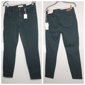NWT Unpublished Kora Evergreen Skinny Pants. Women's size 30.